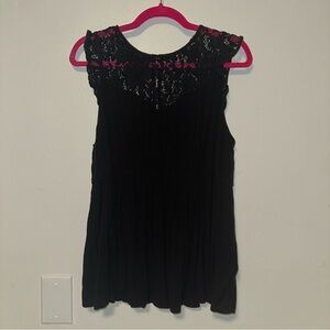 Torrid Black Floral Lace Peplum Top
